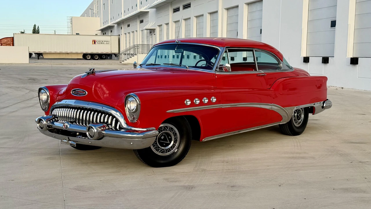1953 Buick Roadmaster - Image 11 of 31