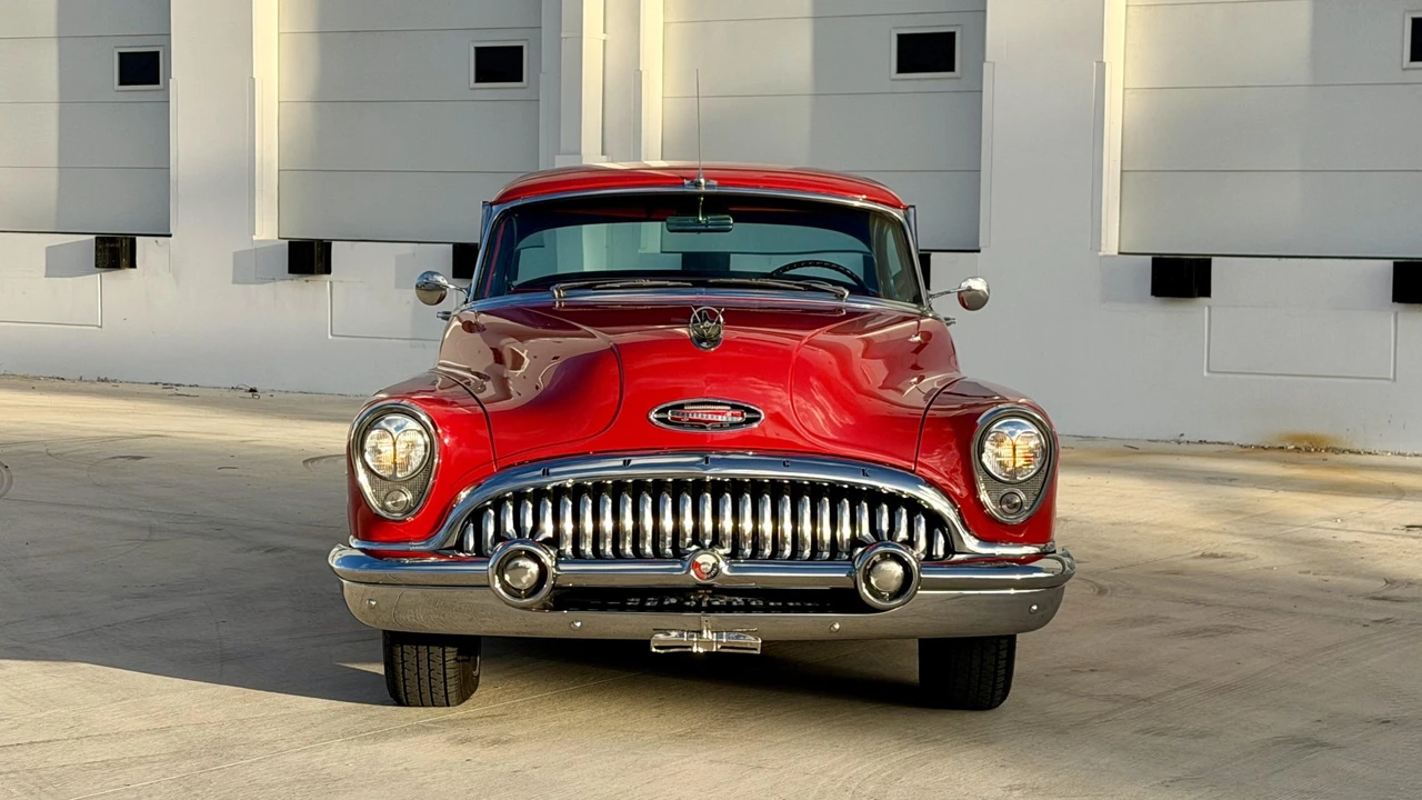 1953 Buick Roadmaster - Image 22 of 31