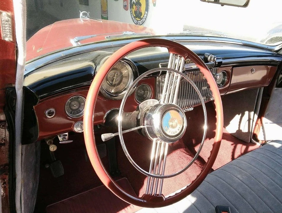 1953 Buick Roadmaster - Image 9 of 20