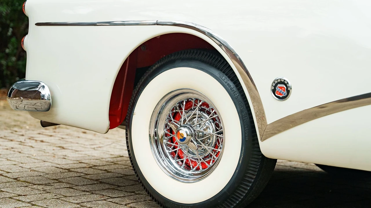 1953 Buick Skylark 1st-2nd Gen - Image 5 of 31