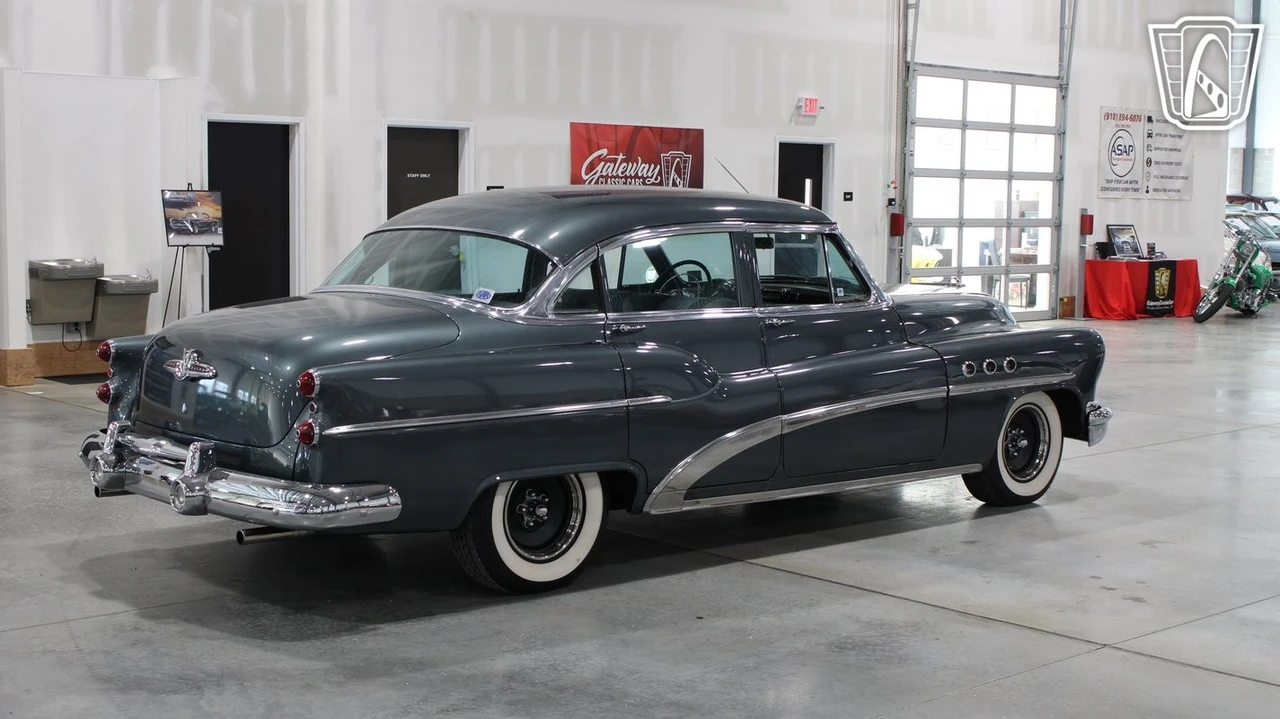 1953 Buick Super - Image 5 of 12