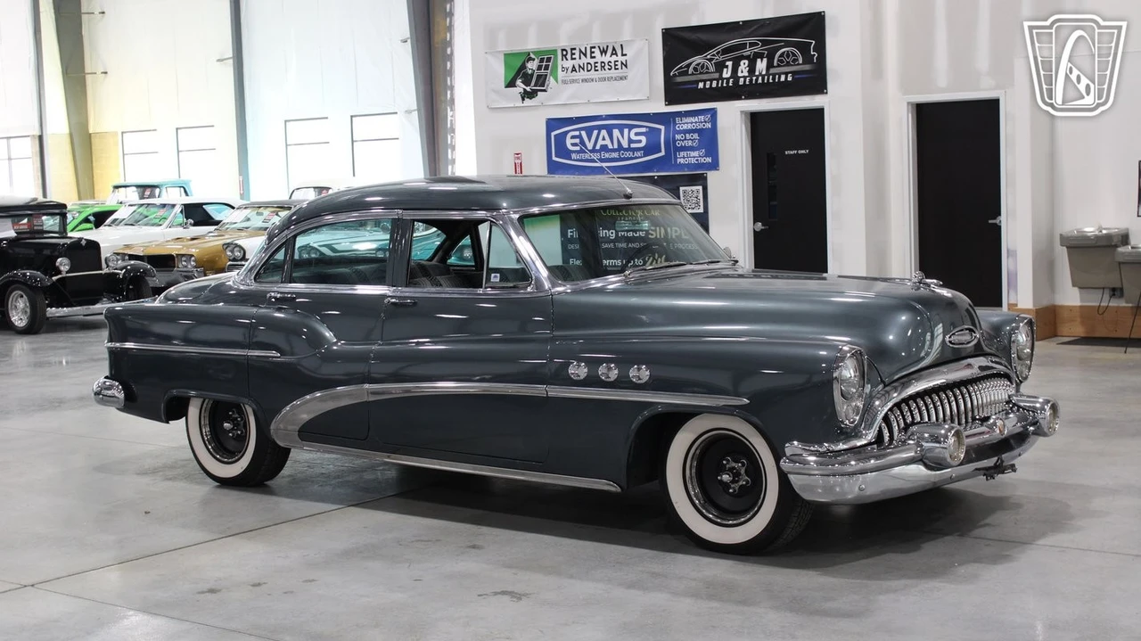 1953 Buick Super - Image 6 of 12