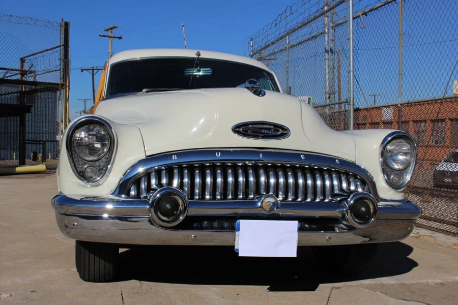 1953 Buick Super - Image 10 of 11