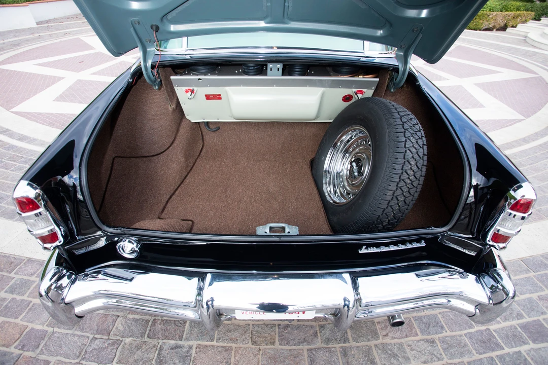 1953 Chrysler Imperial 1st Gen - Image 4 of 31