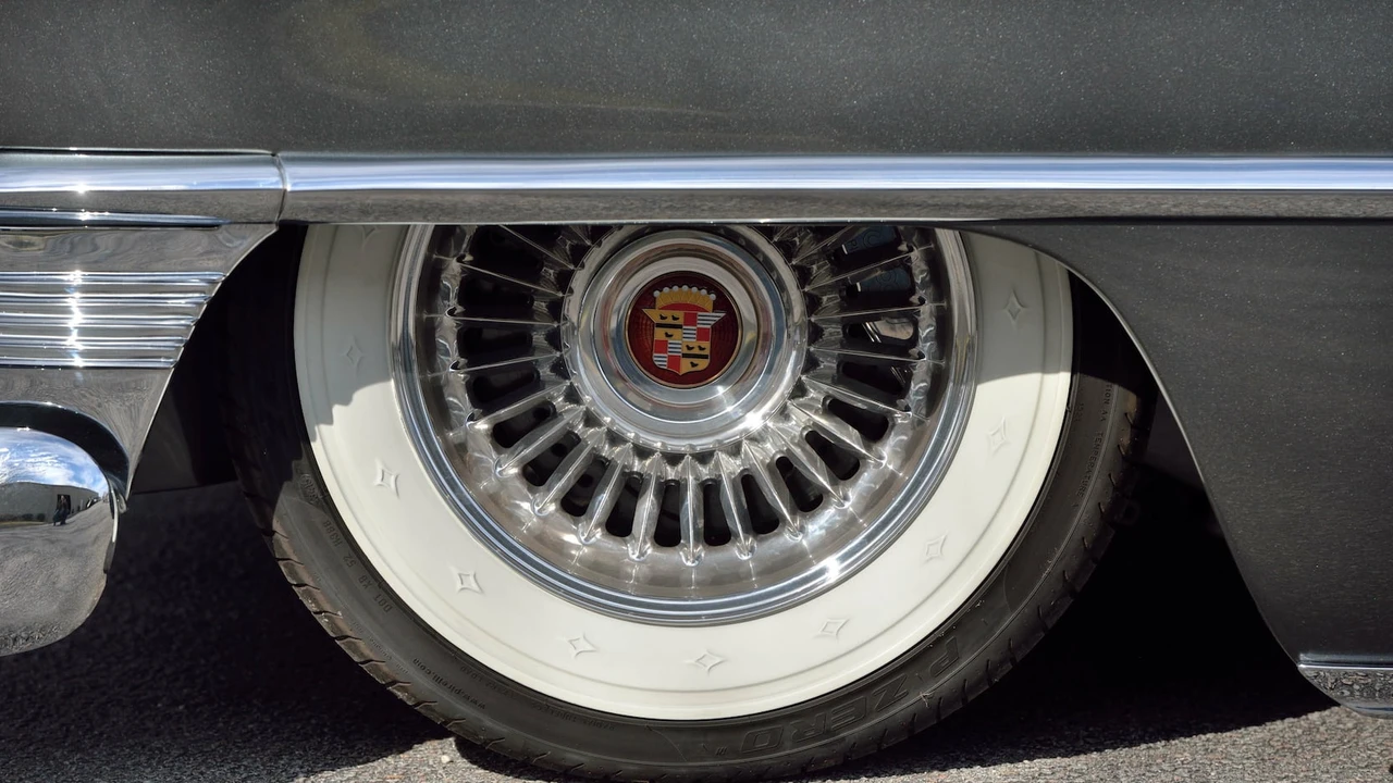 1953 Cadillac Eldorado 1st Gen - Image 15 of 30