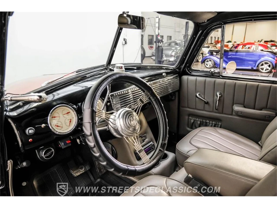 1953 Chevrolet Suburban 3rd Gen - Image 3 of 31