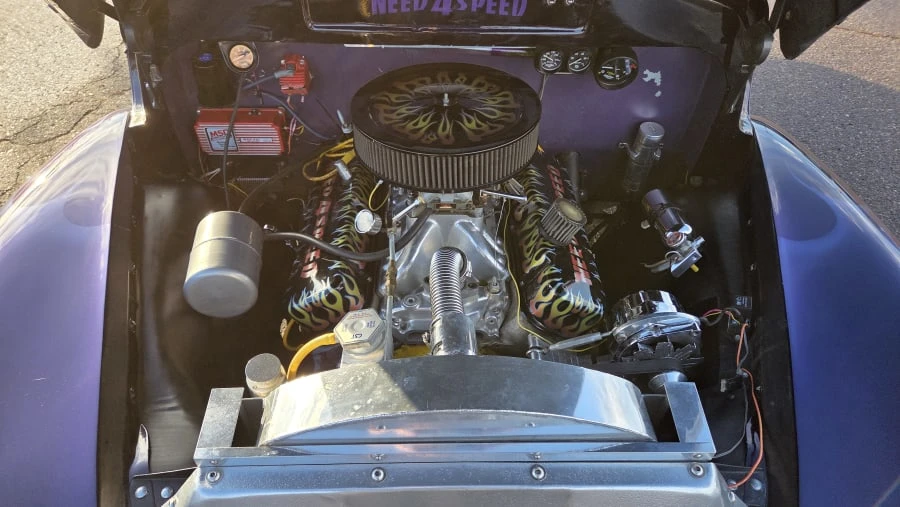1953 Chevrolet Suburban 3rd Gen - Image 9 of 10