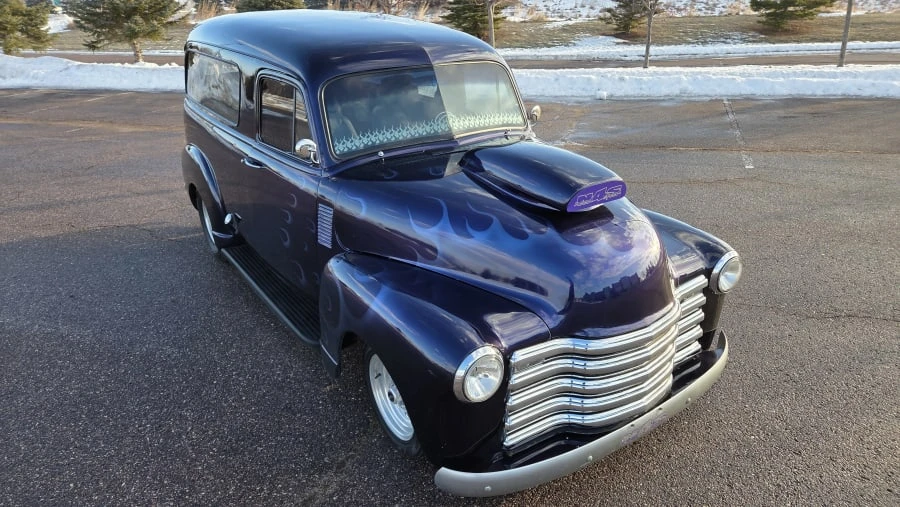 1953 Chevrolet Suburban 3rd Gen - Image 4 of 10