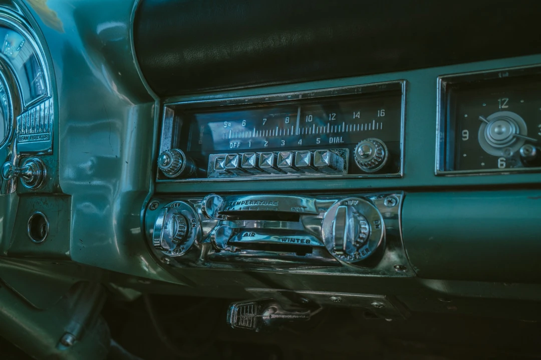 1953 Chrysler Imperial 1st Gen - Image 15 of 31