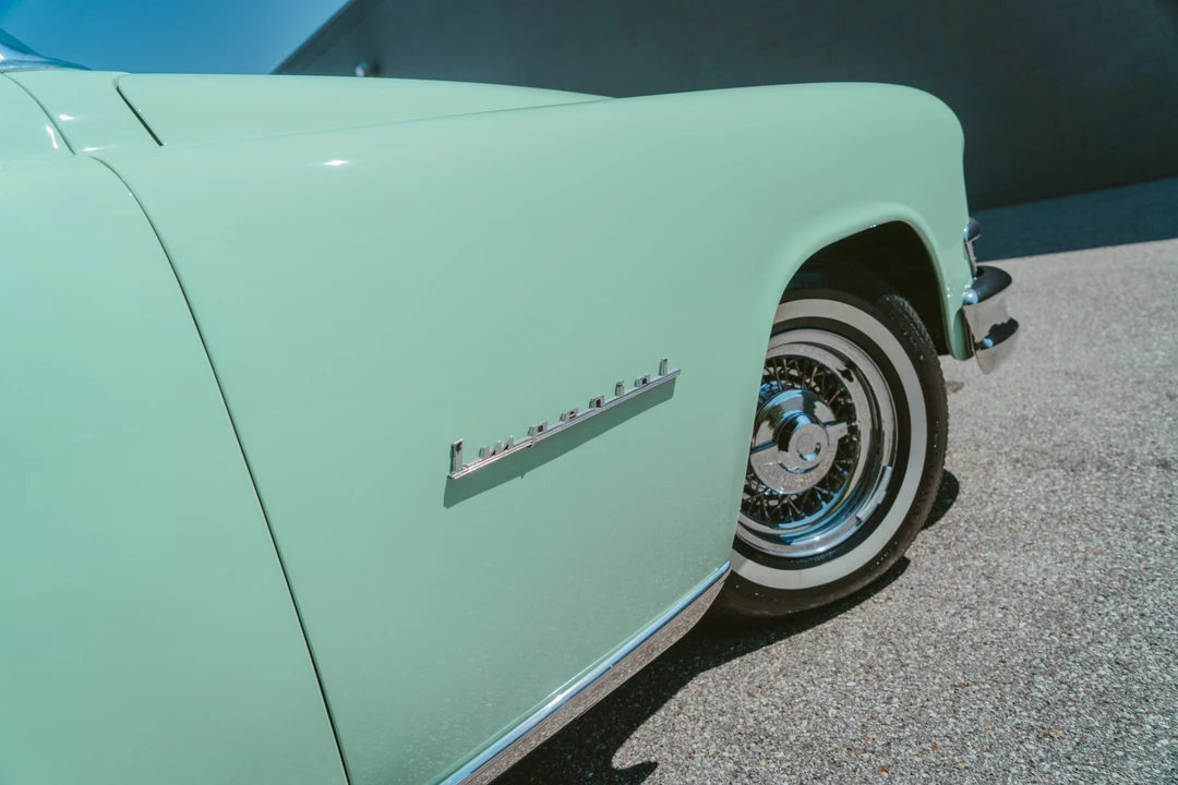 1953 Chrysler Imperial 1st Gen - Image 17 of 31