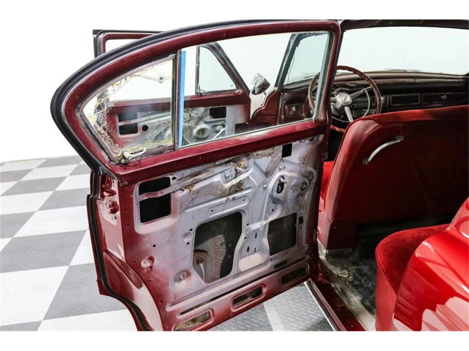 1953 Chrysler New Yorker - Image 15 of 31