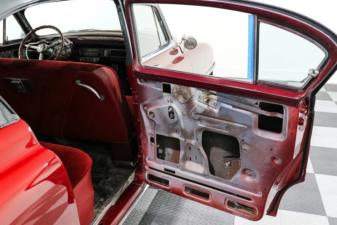 1953 Chrysler New Yorker - Image 20 of 31