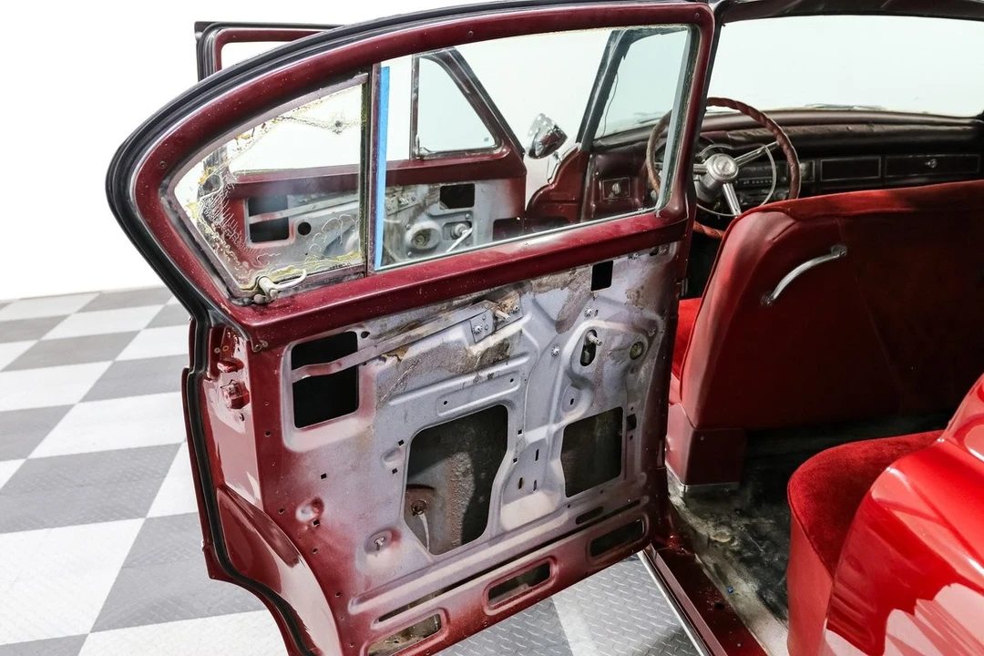 1953 Chrysler New Yorker - Image 15 of 31