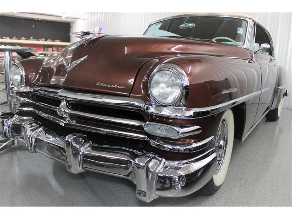 1953 Chrysler New Yorker - Image 2 of 31
