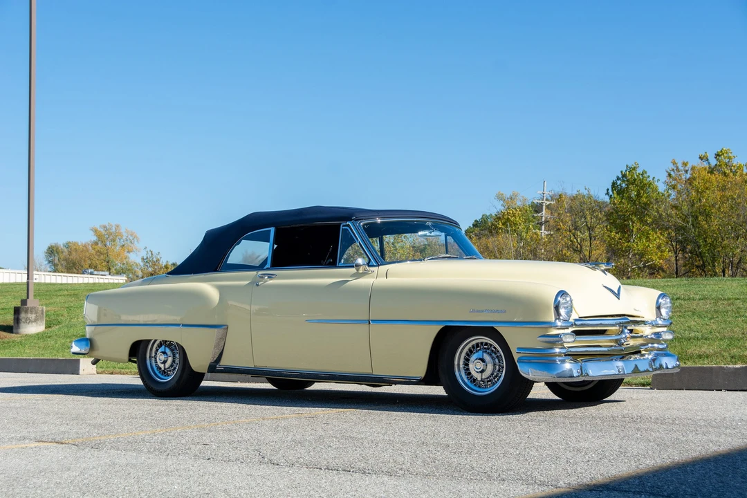 1953 Chrysler New Yorker - Image 11 of 31