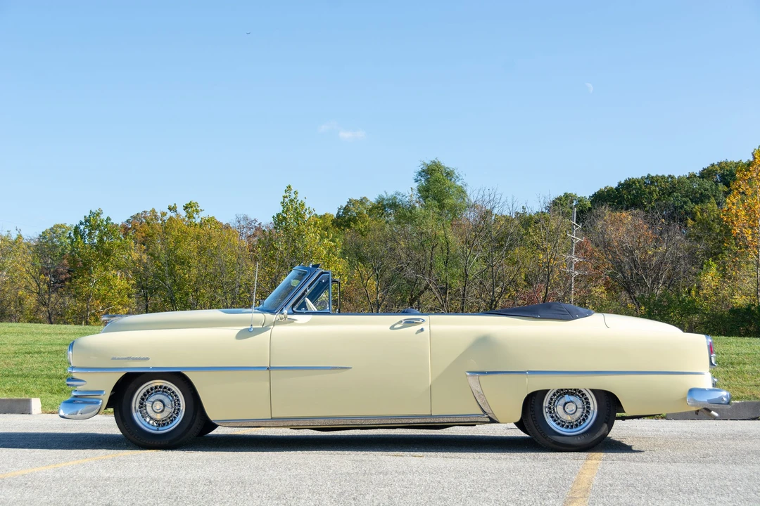 1953 Chrysler New Yorker - Image 5 of 31
