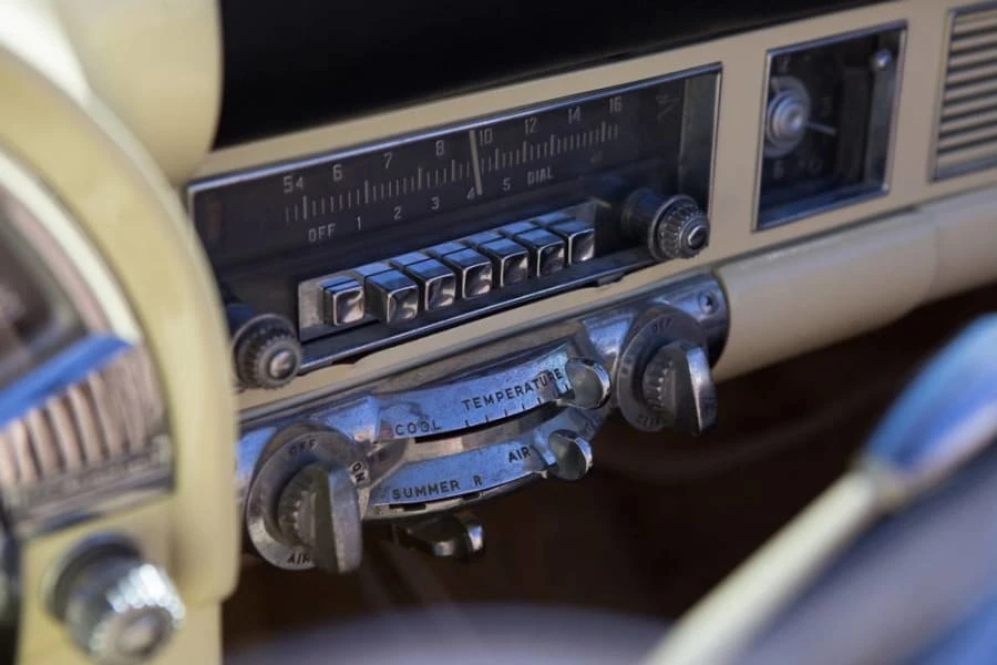 1953 Chrysler New Yorker - Image 5 of 11