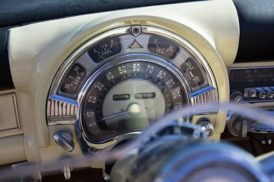 1953 Chrysler New Yorker - Image 6 of 11