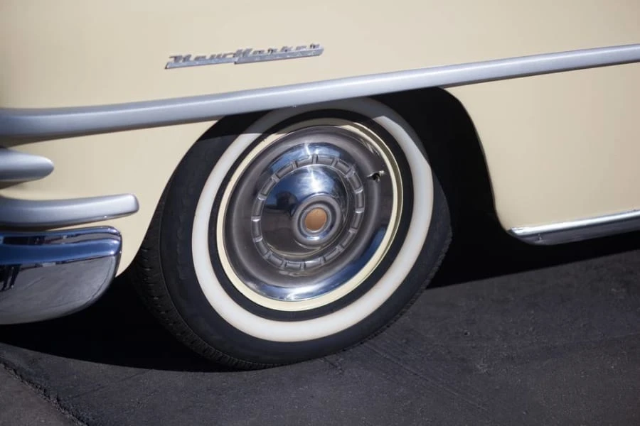 1953 Chrysler New Yorker - Image 9 of 11