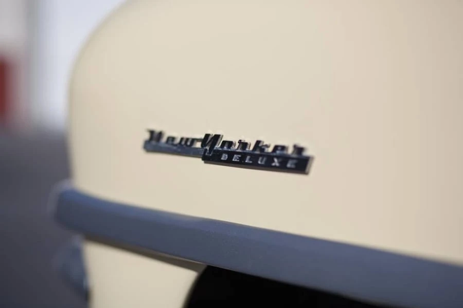 1953 Chrysler New Yorker - Image 10 of 11