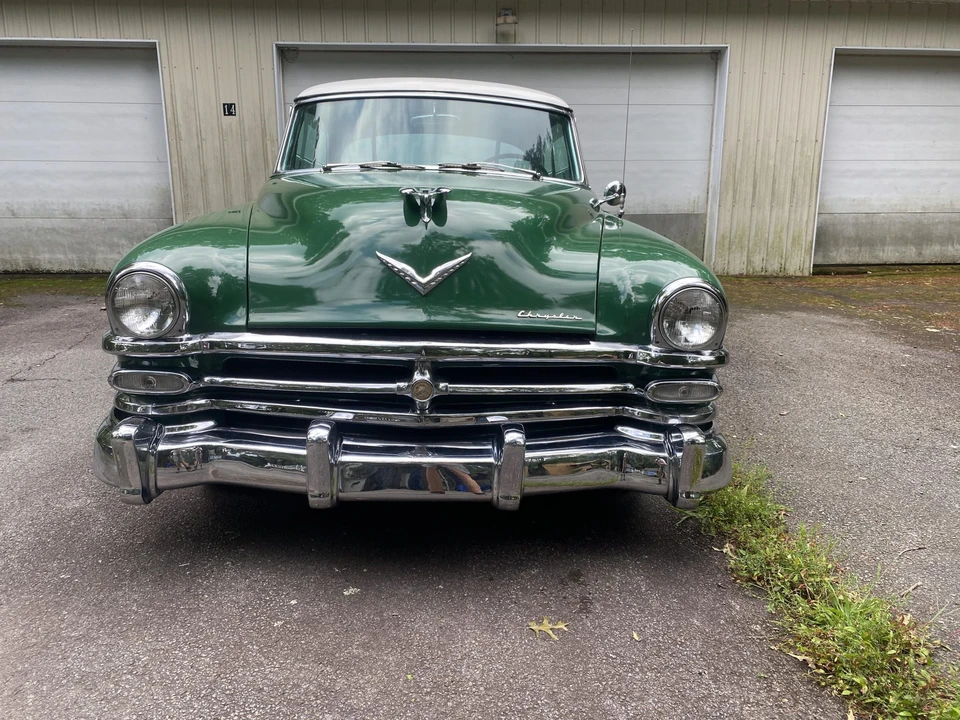 1953 Chrysler New Yorker - Image 10 of 31