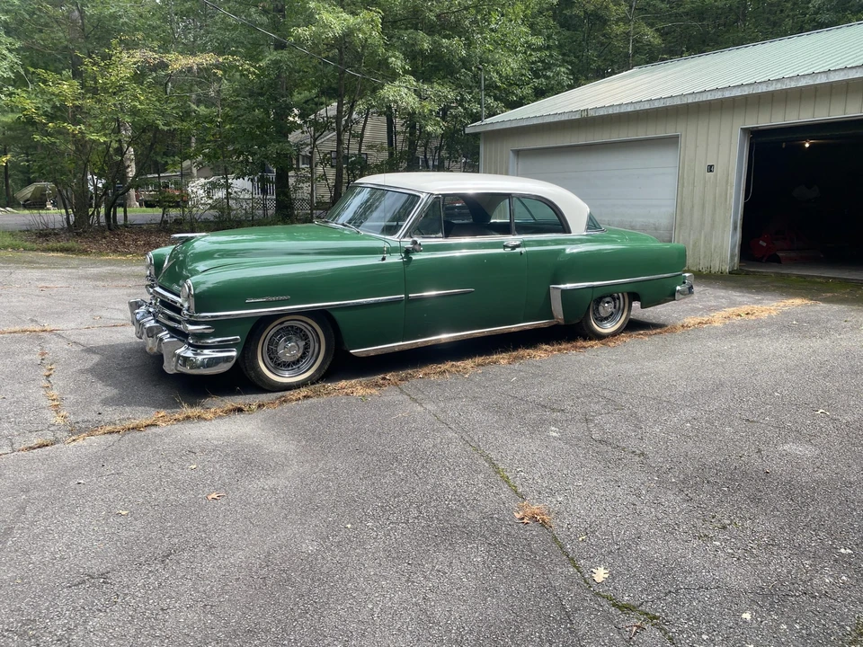 1953 Chrysler New Yorker - Image 2 of 31