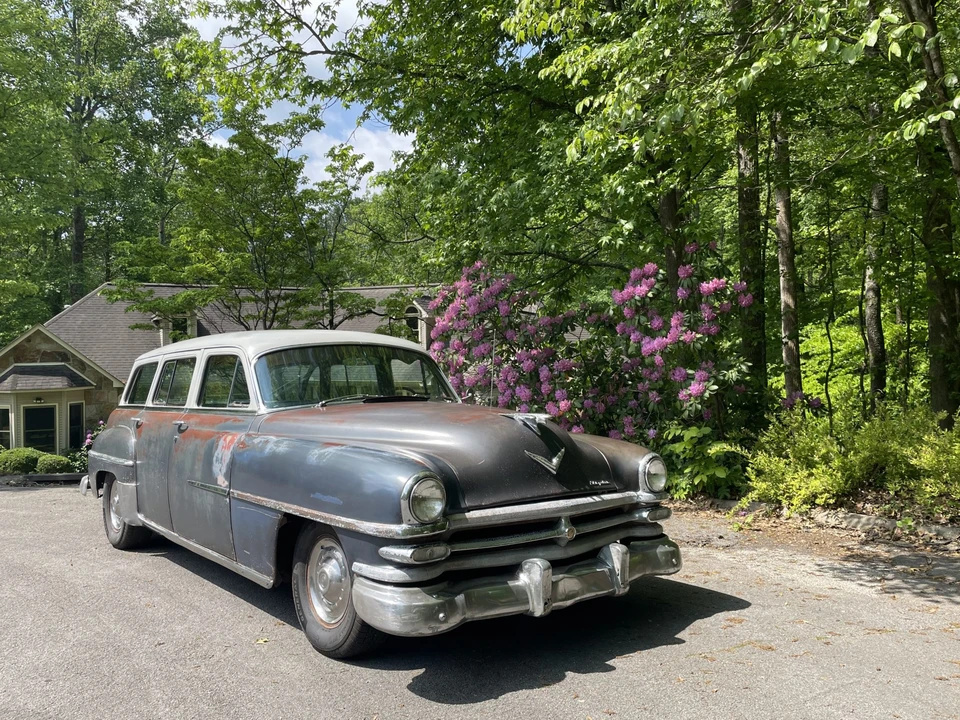 1953 Chrysler Town & Country - Image 2 of 31