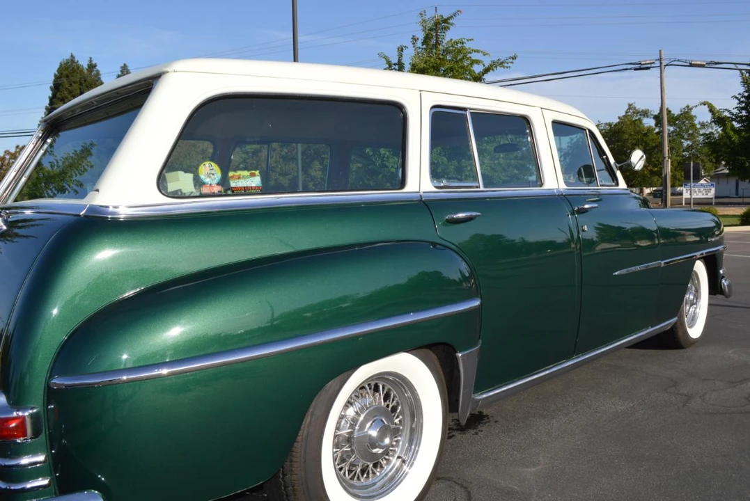 1953 Chrysler New Yorker - Image 25 of 31