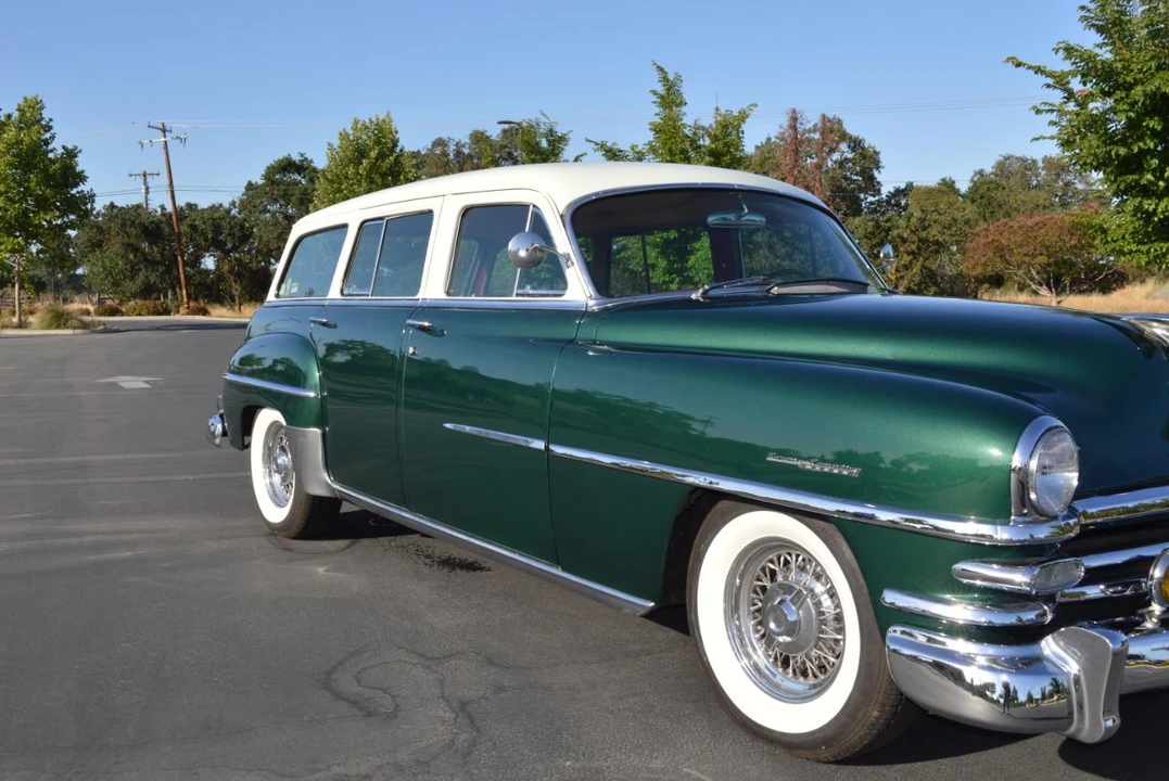 1953 Chrysler New Yorker - Image 23 of 31