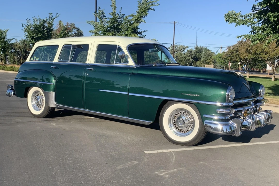 1953 Chrysler New Yorker - Image 5 of 31