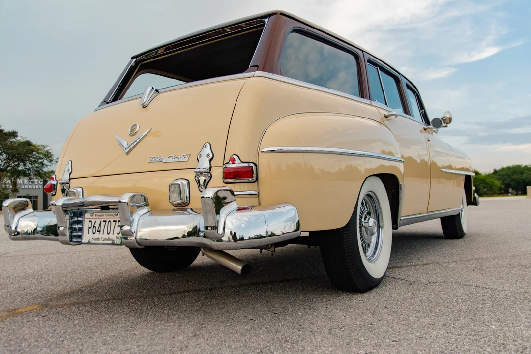 1953 Chrysler New Yorker - Image 20 of 31