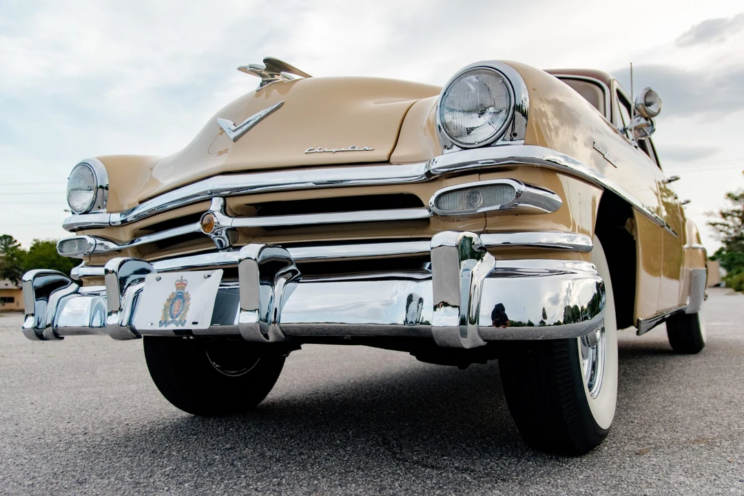1953 Chrysler New Yorker - Image 2 of 31