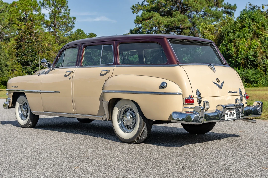 1953 Chrysler New Yorker - Image 3 of 31