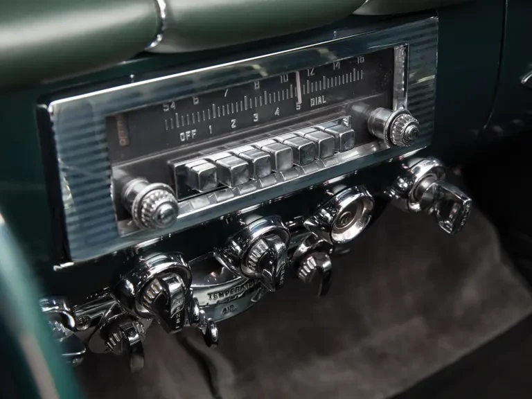 1953 Chrysler Imperial 1st Gen - Image 16 of 28