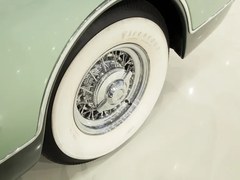 1953 Chrysler Imperial 1st Gen - Image 10 of 28