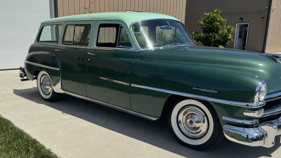 1953 Chrysler Town & Country - Image 6 of 19