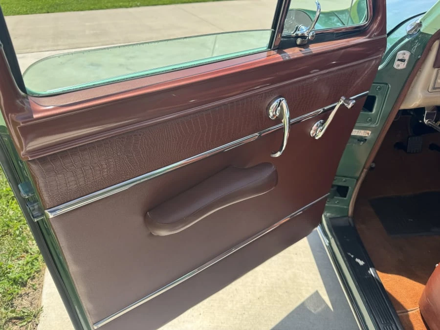 1953 Chrysler Town & Country - Image 11 of 19