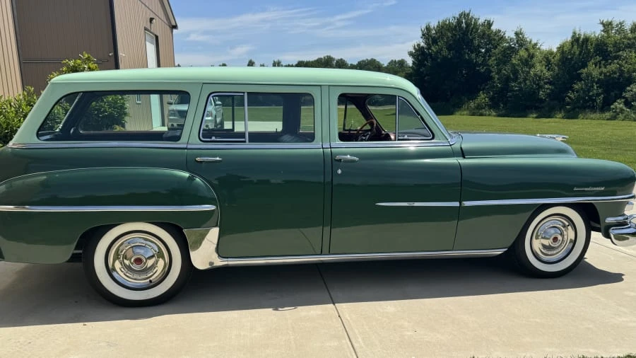 1953 Chrysler Town & Country - Image 2 of 19