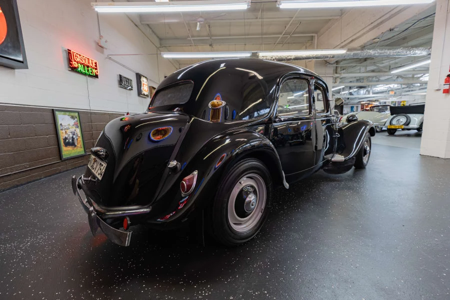 1953 Citroen Traction Avant - Image 3 of 31