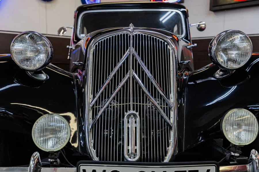 1953 Citroen Traction Avant - Image 13 of 31