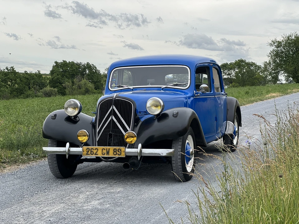 1953 Citroen Traction Avant - Image 3 of 31