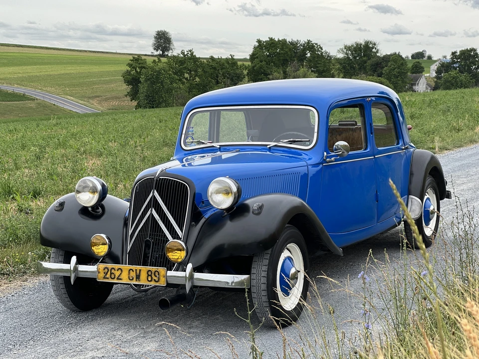 1953 Citroen Traction Avant - Image 2 of 31