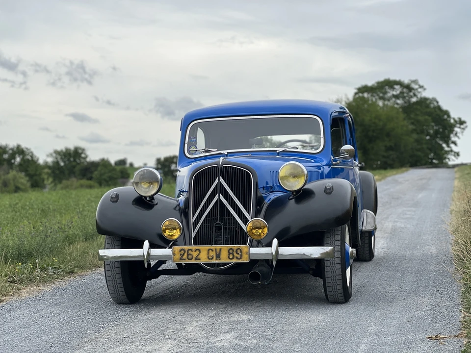 1953 Citroen Traction Avant - Image 4 of 31