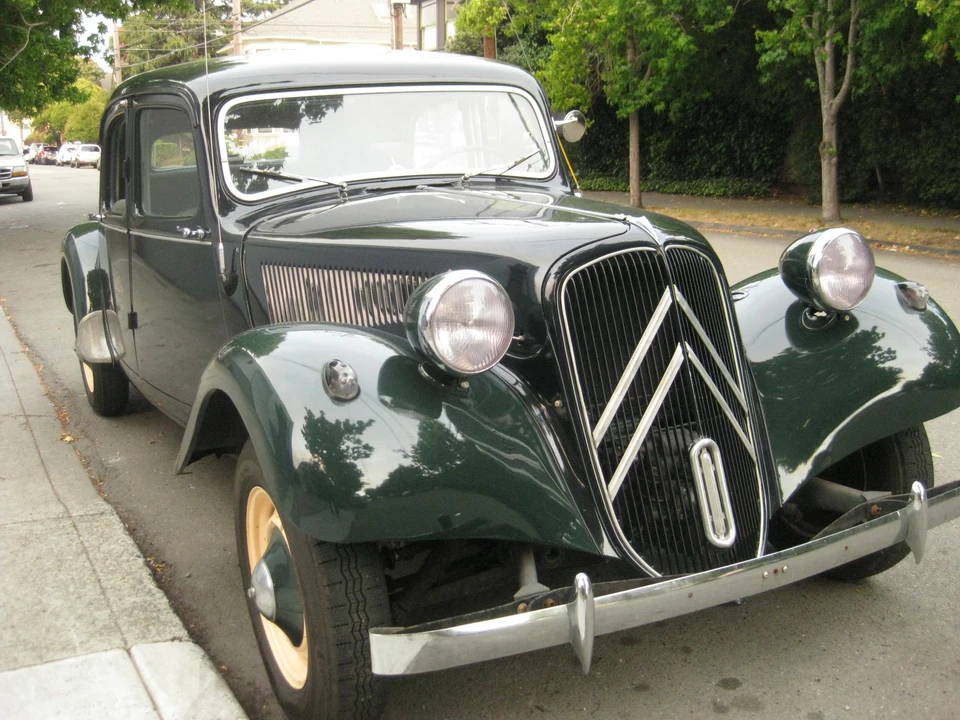 1953 Citroen Traction Avant - Image 3 of 31