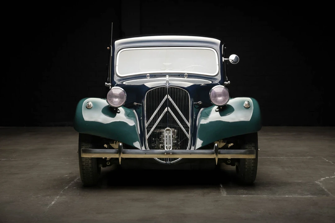 1953 Citroen Traction Avant - Image 11 of 31