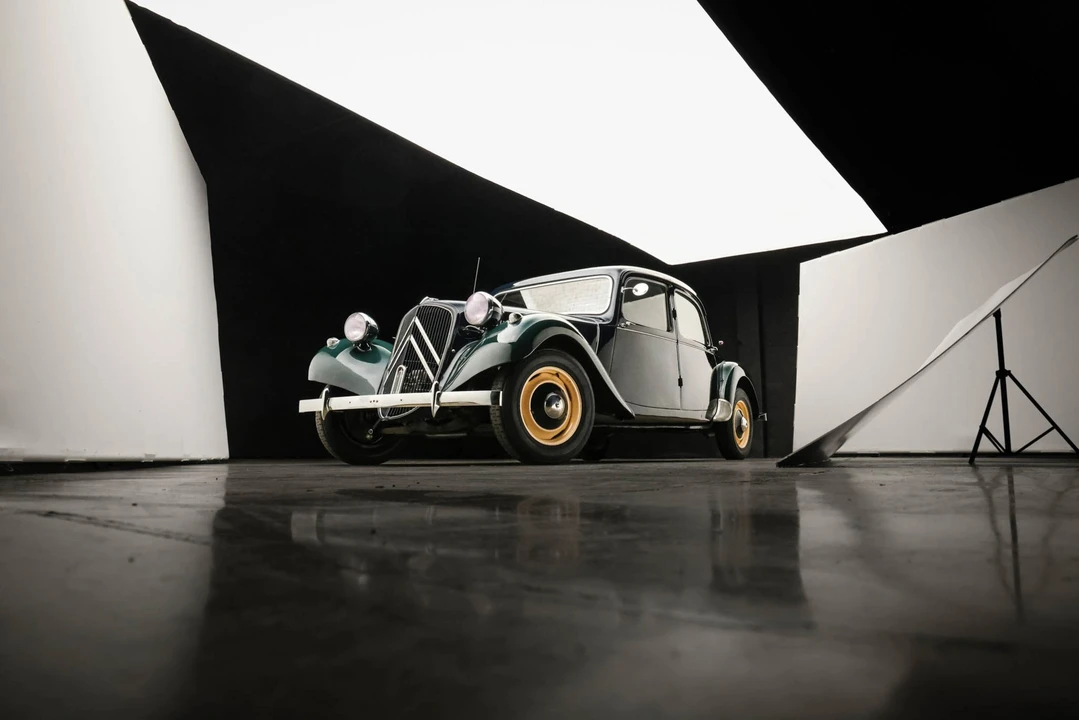 1953 Citroen Traction Avant - Image 3 of 31