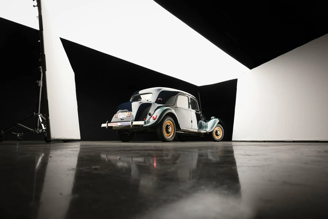 1953 Citroen Traction Avant - Image 5 of 31