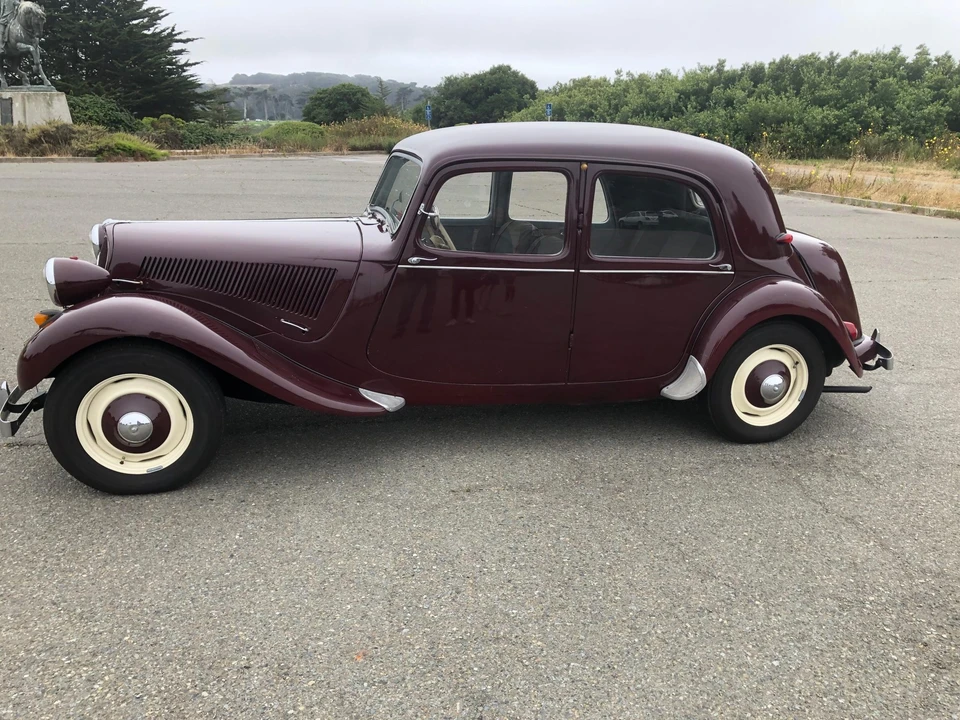 1953 Citroen Traction Avant - Image 9 of 31