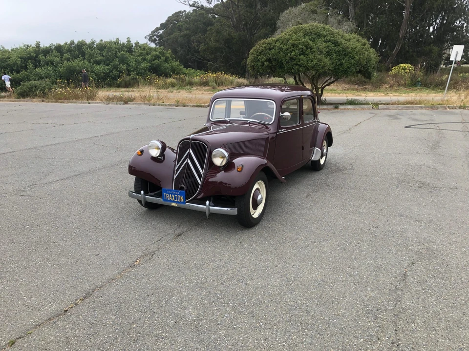 1953 Citroen Traction Avant - Image 2 of 31