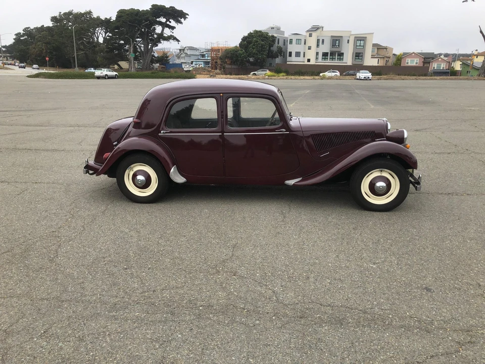 1953 Citroen Traction Avant - Image 6 of 31